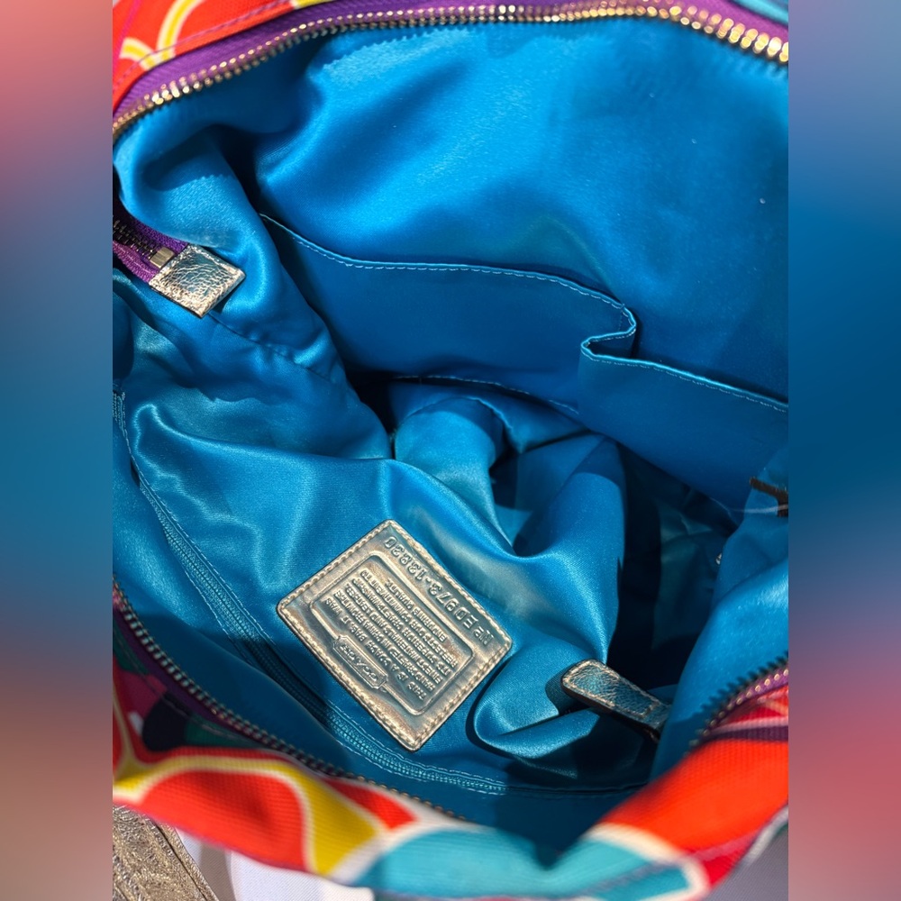 Coach Poppy C Spotlight 2 Way Tote with Gold MetalicTrim 2009 13830 - Picture 7 of 7